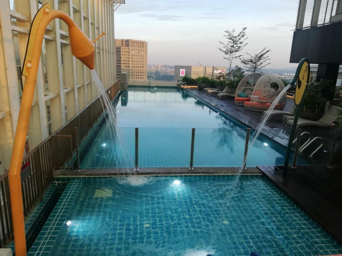 Suasana Jb At Jb Center Luxury Modern & Rustic 1Br Apt For Bussiness,Vacation Trips Johor Bahru Kültér fotó