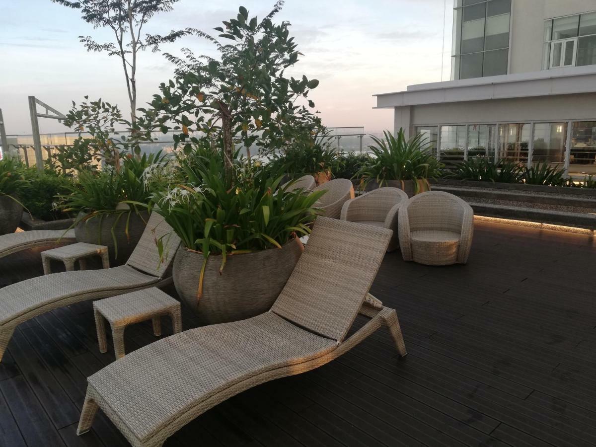 Suasana Jb At Jb Center Luxury Modern & Rustic 1Br Apt For Bussiness,Vacation Trips Johor Bahru Kültér fotó